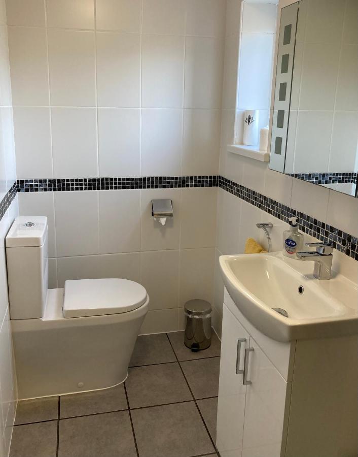 Twin Gates Annexe *